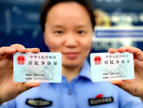 2025年香港6合冷碼,男子無證駕駛 冒用哥哥身份被識破