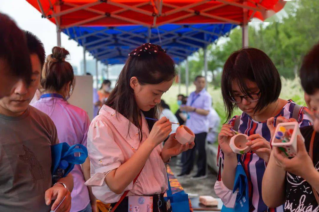 2025新澳彩資料免費資料大全新奧資訊弟九期開獎號碼,曝嘉行男藝人家暴出軌