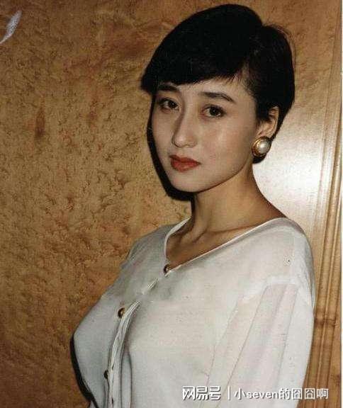 2025手機版香港現場開獎直播,李連杰女兒曬照為母親利智慶生高效設計實施策略_新版本26.66.82